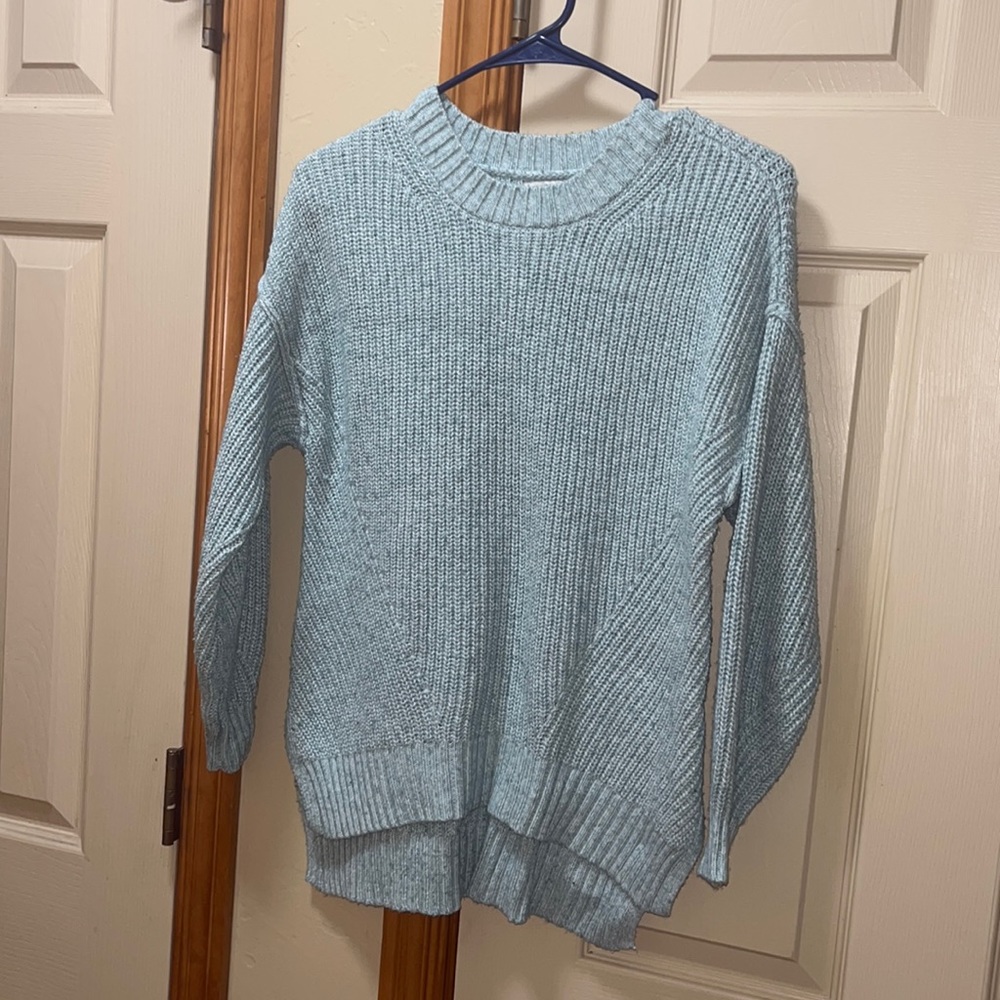 Light blue American eagle size XS high low knitted sweater
